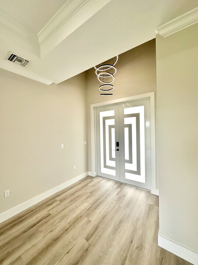 Foto del edificio - 921 Norton Ave S