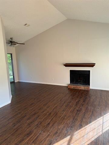 Building Photo - 204 Melody Cir