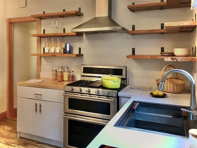 Kitchen - 1337 Hearst Ave