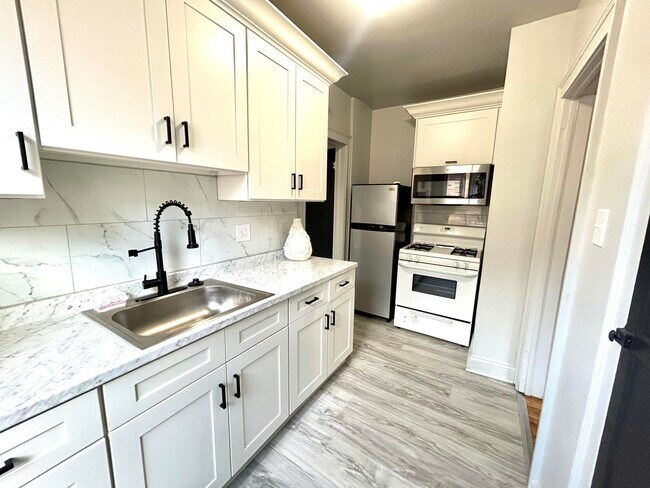 Foto del edificio - 4052 Tyler St