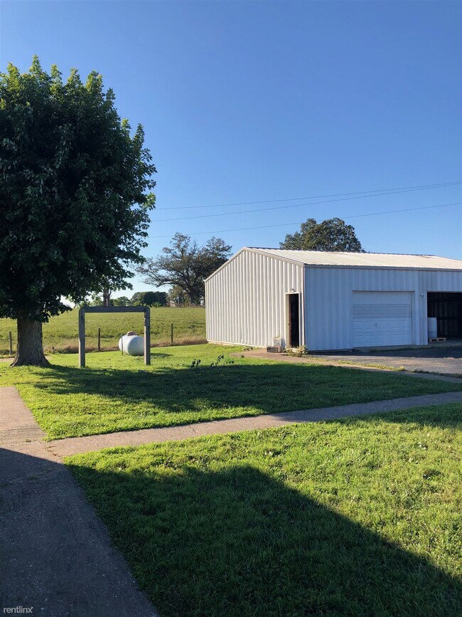 Building Photo - 3 br, 2 bath House - 5093 Cave Spring Rd