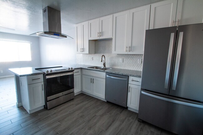 Remodeled Kitchen - 1125 N Oleander St
