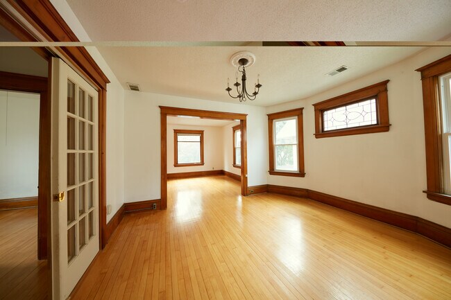 Building Photo - 1406 Adams St NE