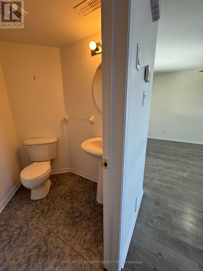 Photo du bâtiment - 280 Tivoli Private