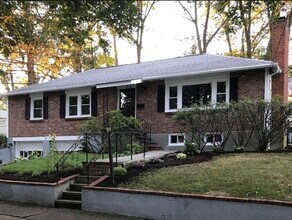 Building Photo - 43 Kendall Rd