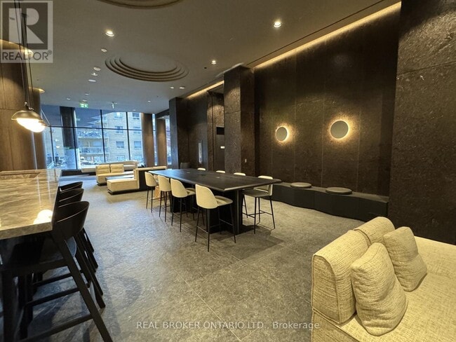 Building Photo - 120 Broadway Ave