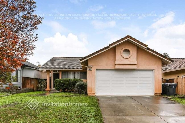 Building Photo - 1080 Mission Cir
