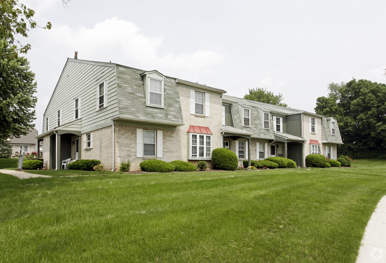 Primary Photo - Sunnybrook Townhouses