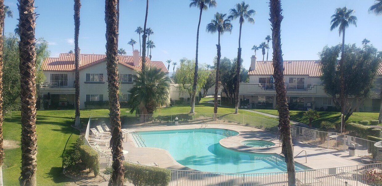 726 Vista Lago Dr N, Palm Desert, CA 92211 Condo for Rent in Palm Desert, CA