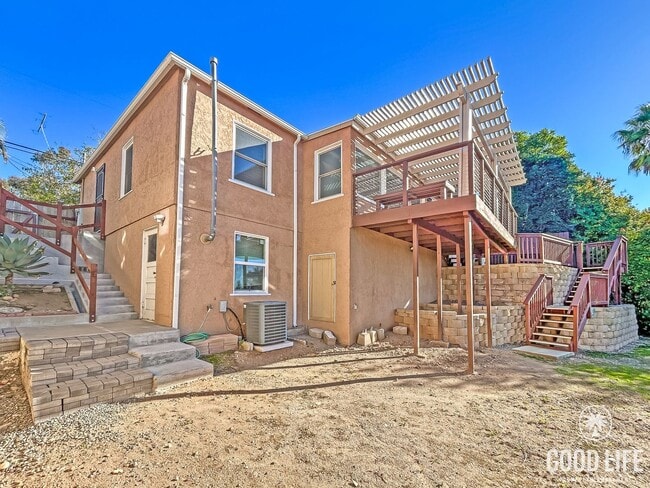 Building Photo - Beautiful 3BD/2BA W/ Attached Garage, In-Unit Laundry, and A/C in La Mesa!