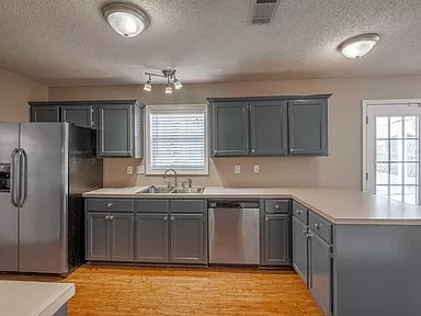 Building Photo - 110 Greenfield Cir