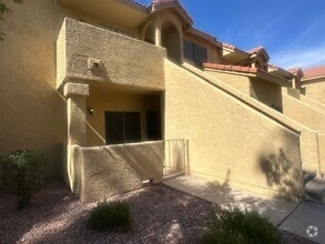 Building Photo - 1126 W Elliot Rd