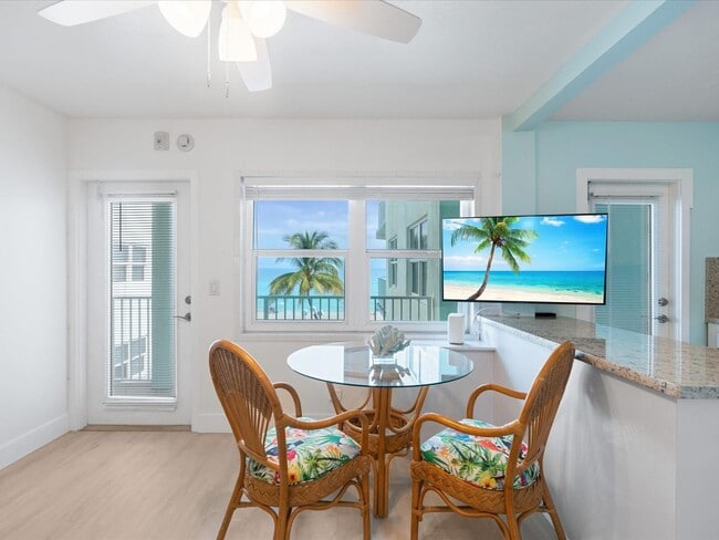 Foto del edificio - 2600 N Surf Rd