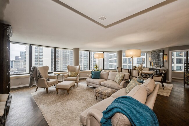 Foto del edificio - 155 N Harbor Dr