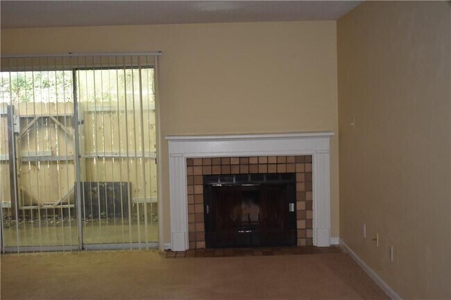 Foto del edificio - 6701 Dickens Ferry Rd