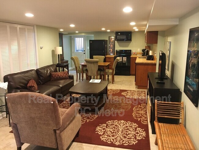 Photo - 813 10th St NE Townhome