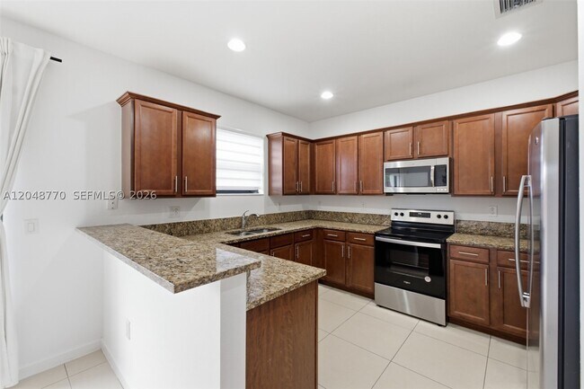 Foto del edificio - 8820 NW 103rd Ave