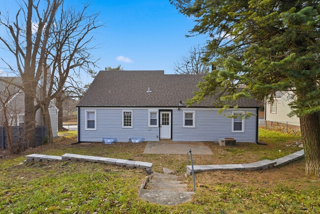 Building Photo - 4677 N 60th St