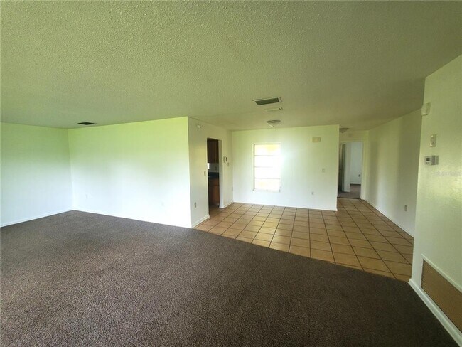 Foto del edificio - 14231 SW 43rd Court Rd