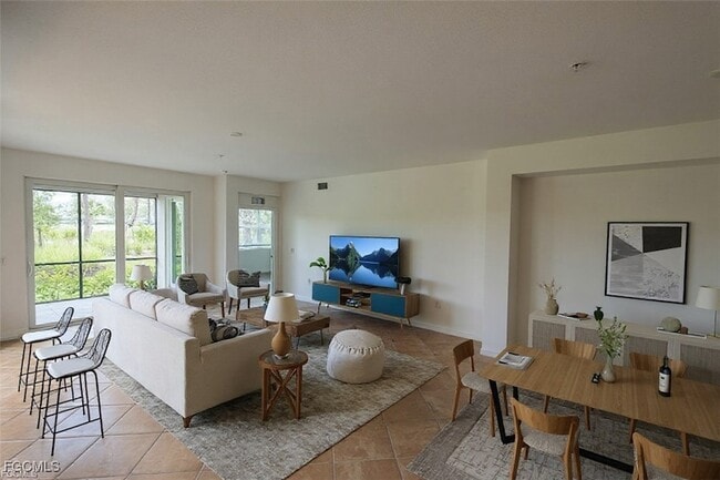 Foto del edificio - 16572 Kingwood Ln