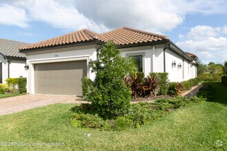 Building Photo - 3242 Francoa Dr