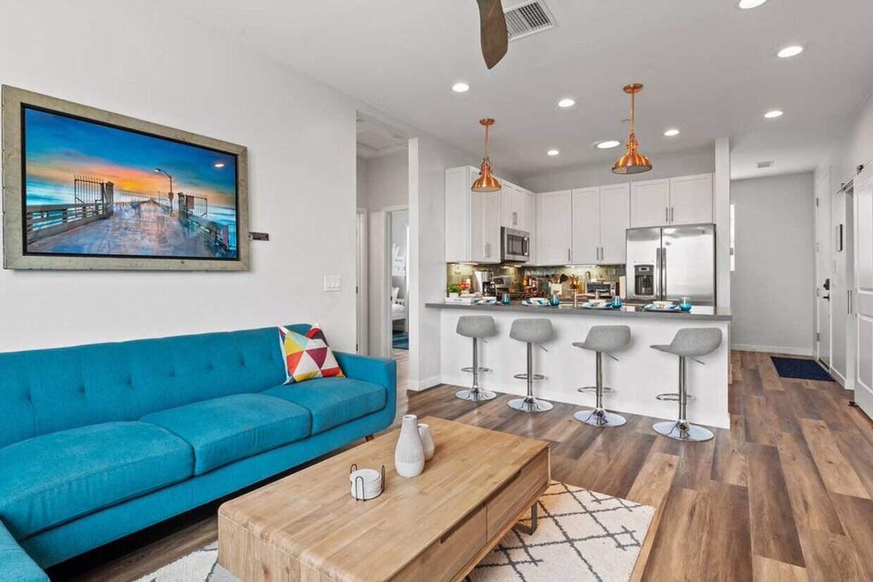 Foto principal - 4569 Cape May Ave