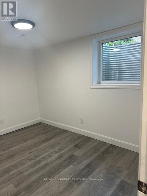 Photo du bâtiment - 37 Fieldcrest Ave