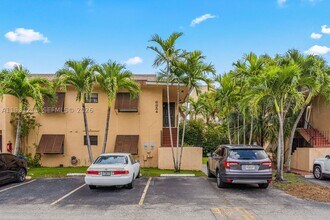Building Photo - 6854 NW 173rd Dr