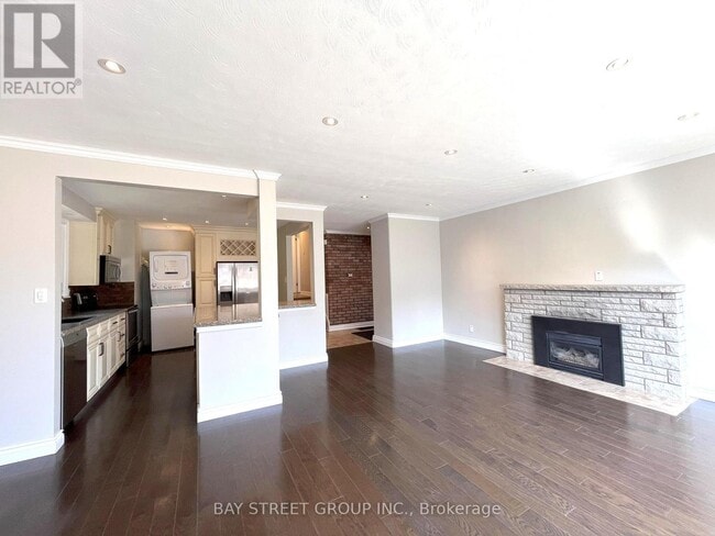 Building Photo - 80 Hostein Dr