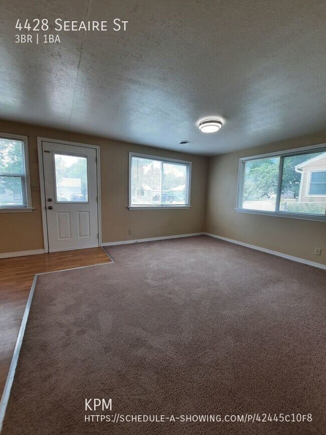 Building Photo - 3 BED | 1 BATH | SINGLE-LEVEL | WEST | SIN...