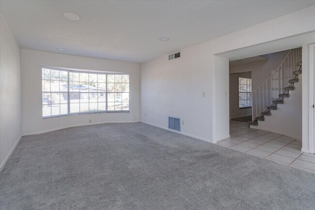 Building Photo - Updated 4-Bedroom Longwood Rental with Pool & Lawn Care Included – Move-In Ready