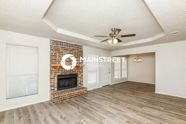 Building Photo - 3 Bedroom Pet-Friendly Home in ALVARADO, TX with Main Street Renewal