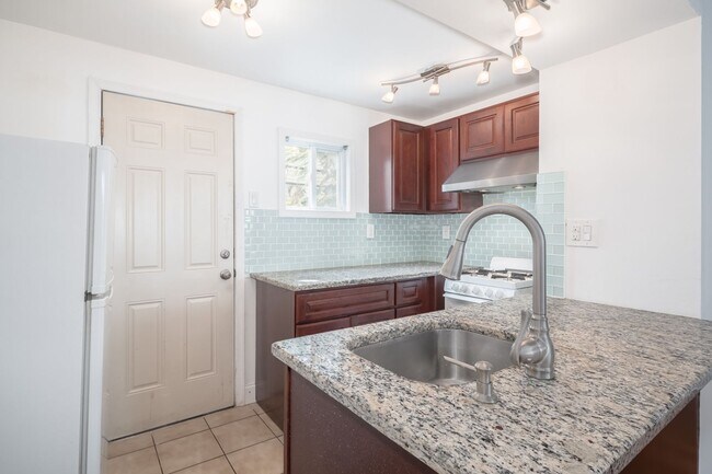 Foto del edificio - Two Bed Point Breeze Townhouse