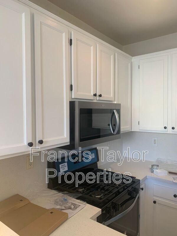 Foto del edificio - 870 N Fig St