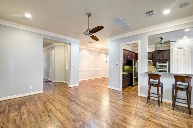 Building Photo - 7527 Shady Villa Walk