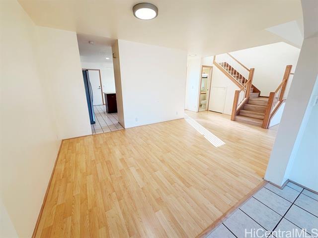 Building Photo - 95-235-235 Waioleka St