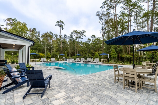 Building Photo - Saddle Brook Landings