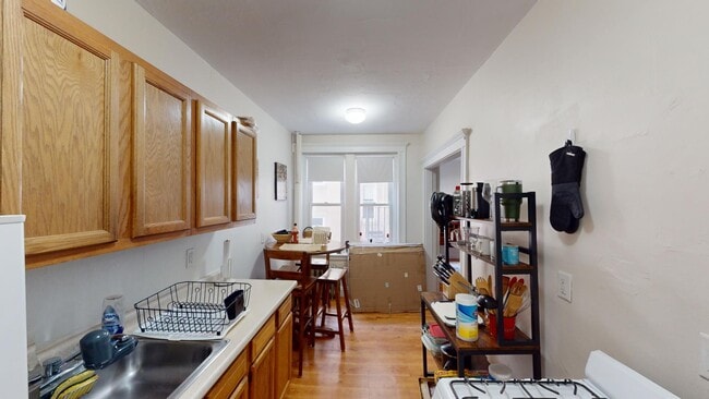 Building Photo - 52 Charlesgate E