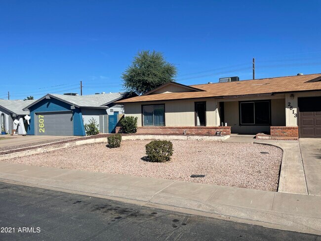 Foto del edificio - 2613 S Evergreen Rd