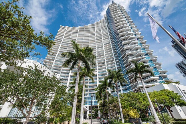 Foto del edificio - 2020 N Bayshore Dr