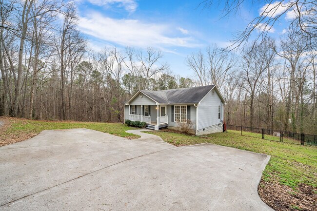 Foto del edificio - 694 Sugar Valley Rd SW