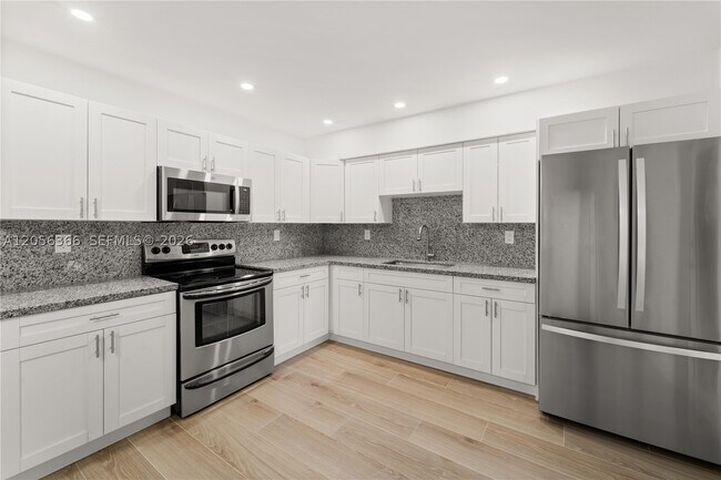 Building Photo - 35 NW 49th Ave