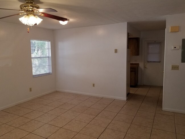 Building Photo - 5305 Lime
