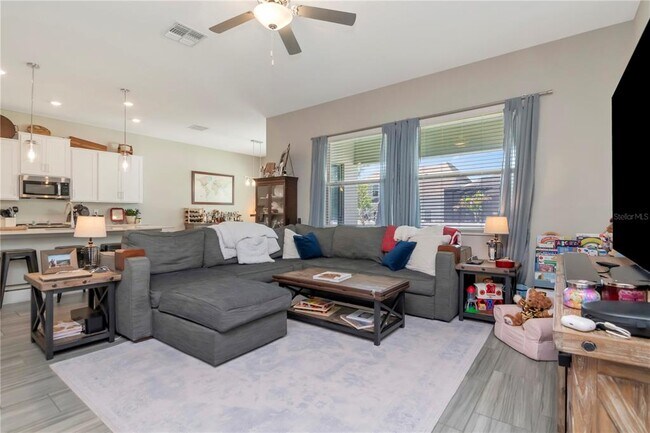 Foto del edificio - 7713 S Shamrock Rd