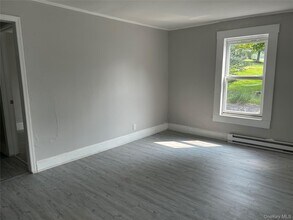 Building Photo - 404 NY-52