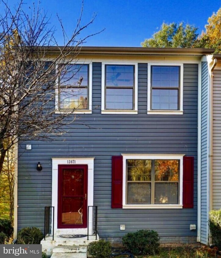 13671 Wildflower Ln, Clifton, VA 20124 Townhome Rentals in Clifton VA