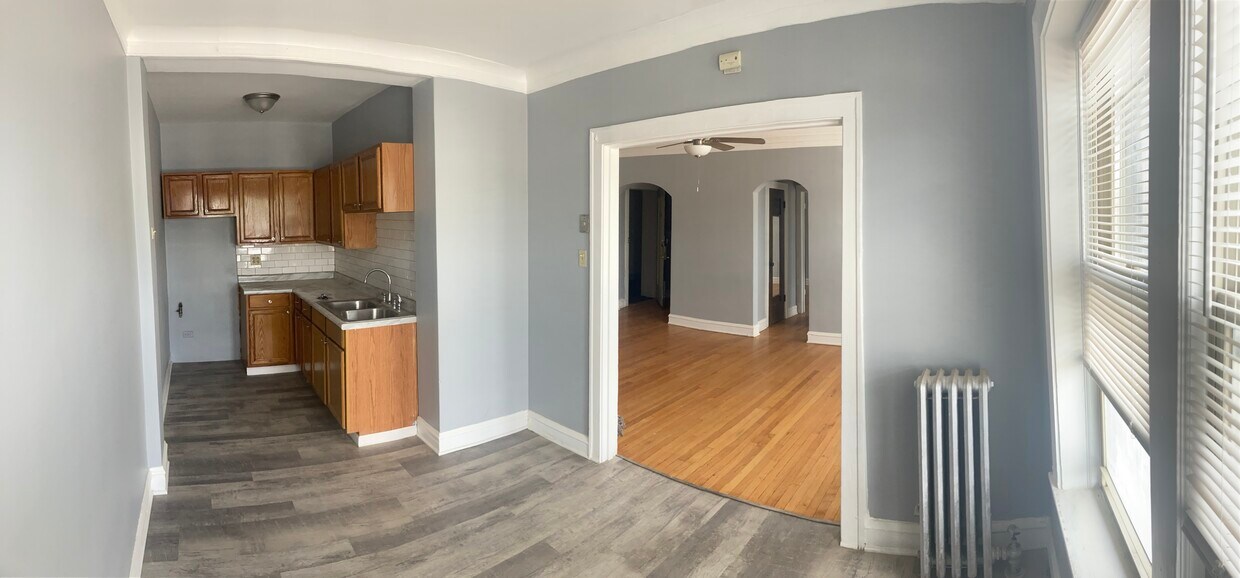 Foto principal - 1553 W 90th St
