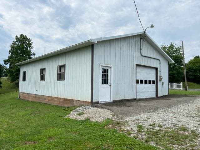Building Photo - 2712 Rakes Rd