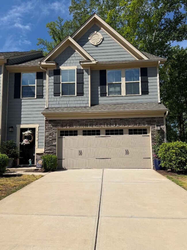 Building Photo - 163 Beacon Dr