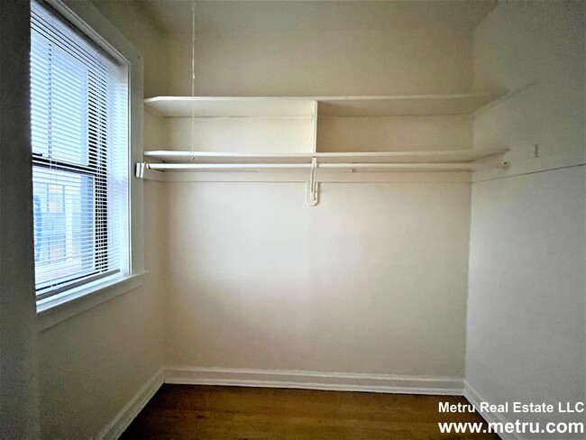 Foto del edificio - 3629 N Broadway